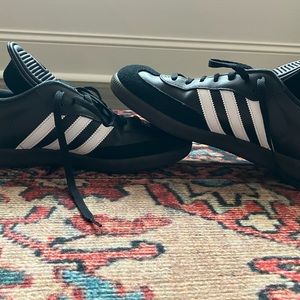 adidas Men’s Samba Classic; size 10.5